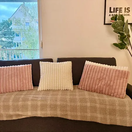 Modernes Mit Balkon شقة نيودورف