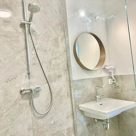 Modernes Mit Balkon Апартаменты